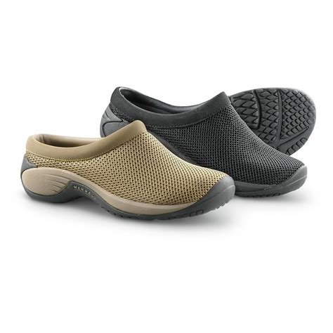 bloomingdale's slip on women's sneakers.